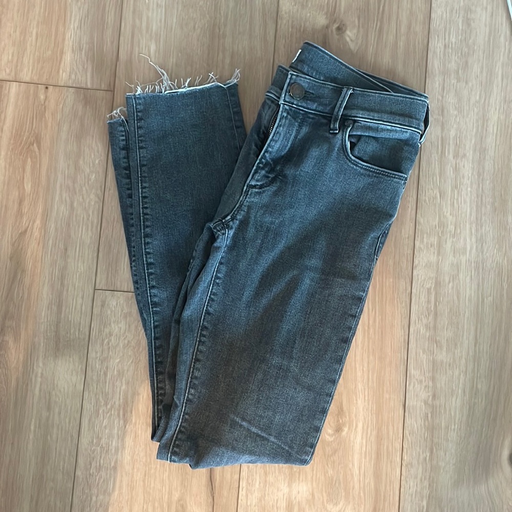 EUC SKINNY JEANS
